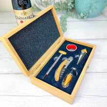 Load image into Gallery viewer, Personalised 5 Piece Luxury Wine Gift Set With Accessories. Perfect Wedding Participant Gift
